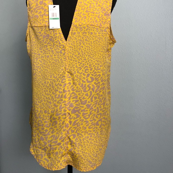 🆕Jessica Simpson• Leopard Button Up - Picture 9 of 10